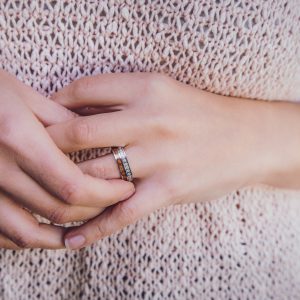 Alternative view of Diamond Oak - Ring