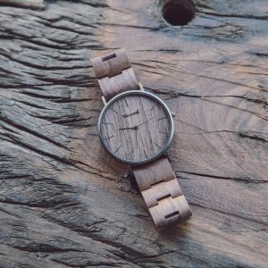 Alternative view of Gunning Wallnut